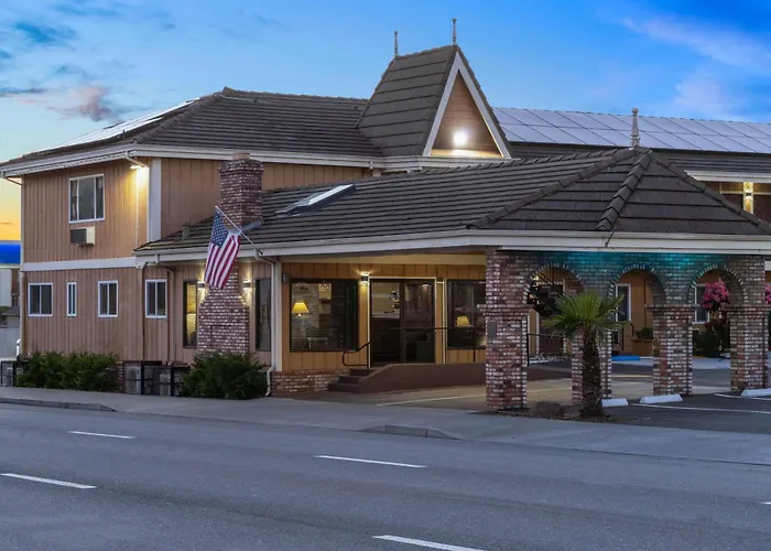 Family Friendly Hotels Ramada Bayside Inn & Suites Eureka